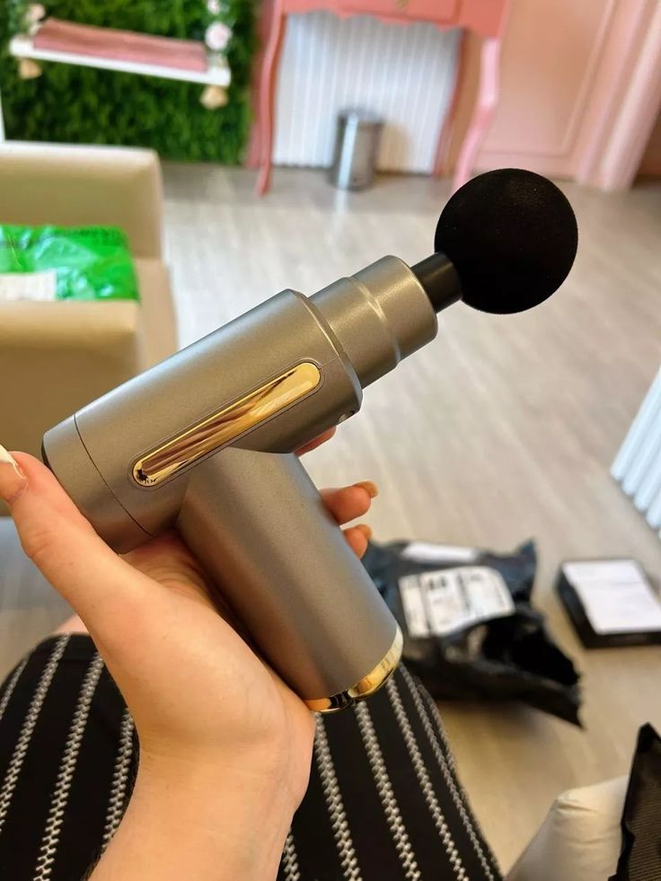 PISTOLET DE MASSAGE INTELLIGENT PORTABLE – DITES ADIEU AUX TENSIONS ET AUX DOULEURS MUSCULAIRES !